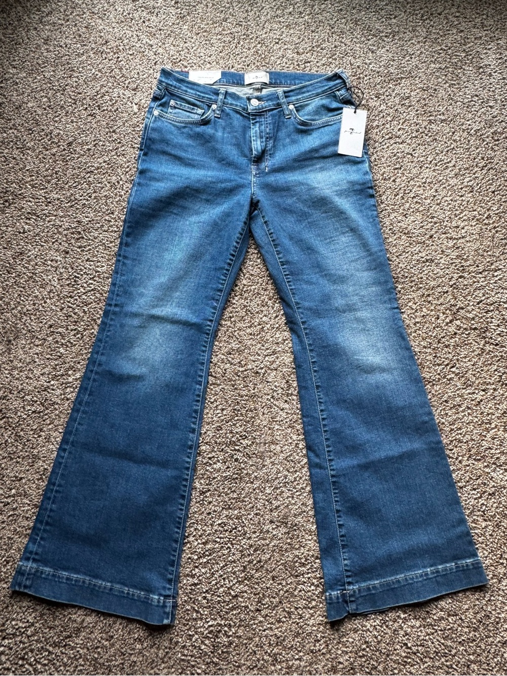 Seven for all mankind dojo jeans, new with tags size 31